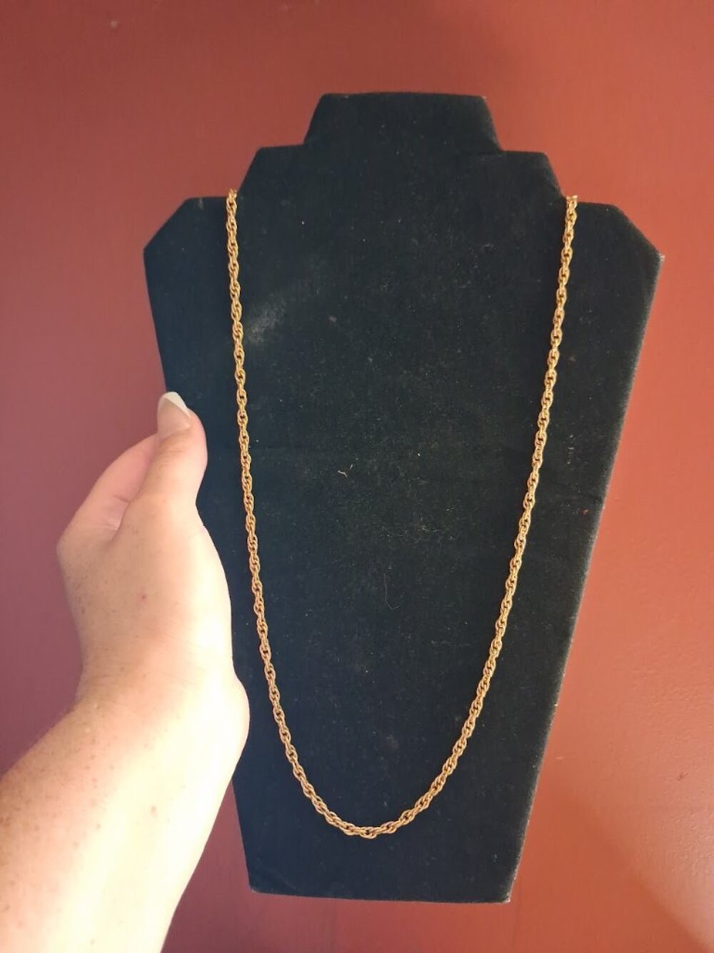 36 inch Avon chain necklace